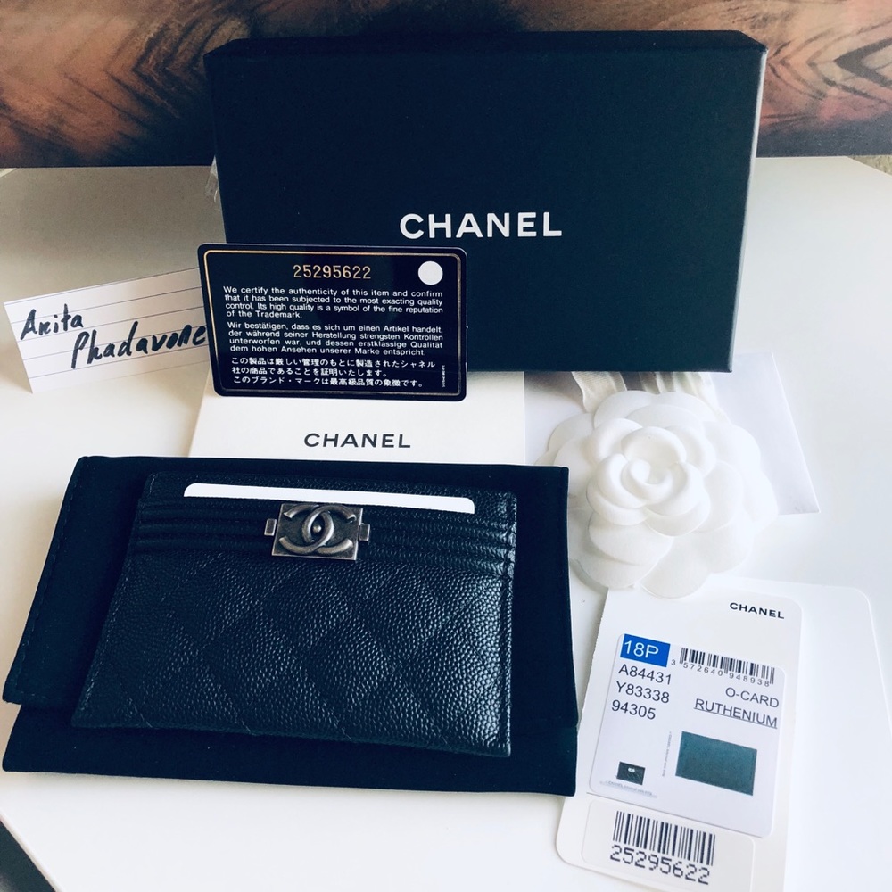 !!!SOLD!!! Chanel Boy card holder